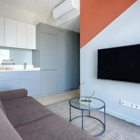 Roya Nova By Newinn Lägenhet *