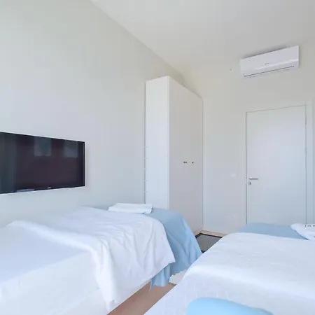 Apartment Roya Nova By Newinn