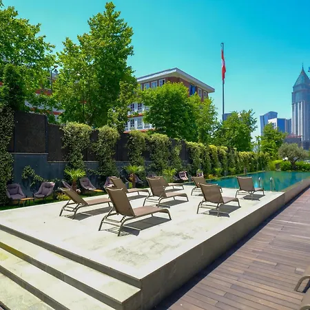 Roya Nova By Newinn *